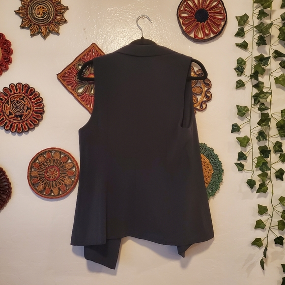 Ann Taylor Sleeveless Blazer Vest - Picture 3 of 6